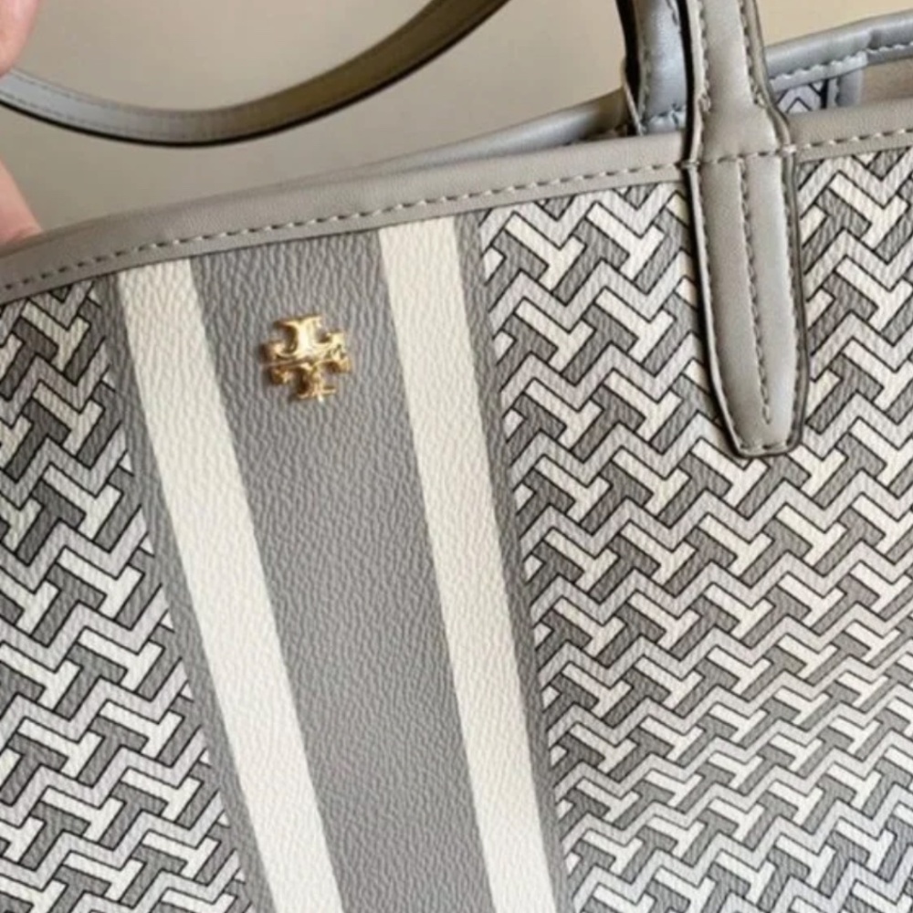 tory burch tote bag 🌼 - Picture 7 of 8
